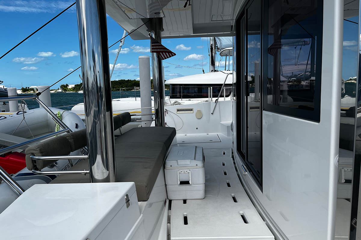 Photo #7 - Bali 4.8 - 5 cab. (Happy Day) in Marsh Harbour - 34120