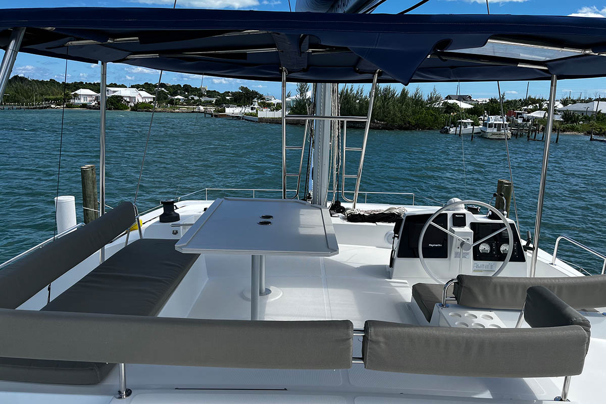 Photo #11 - Bali 4.8 - 5 cab. (Happy Day) in Marsh Harbour - 34120