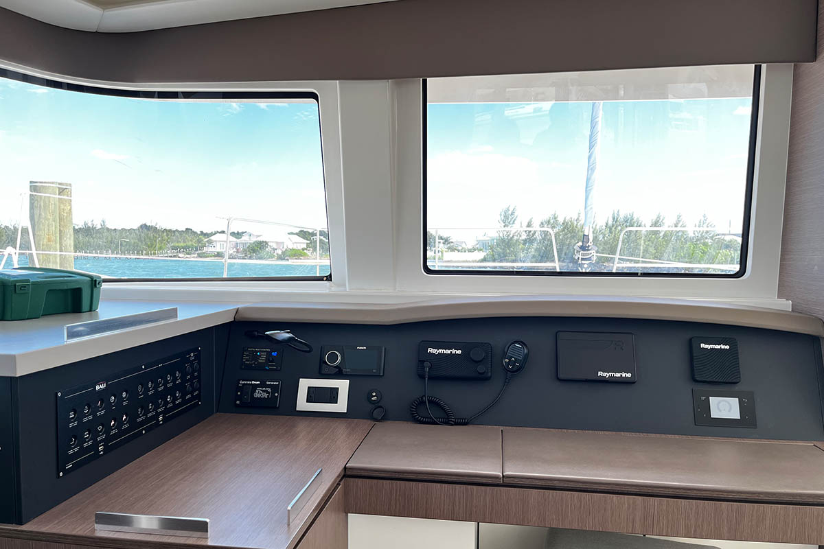 Photo #16 - Bali 4.8 - 5 cab. (Happy Day) in Marsh Harbour - 34120