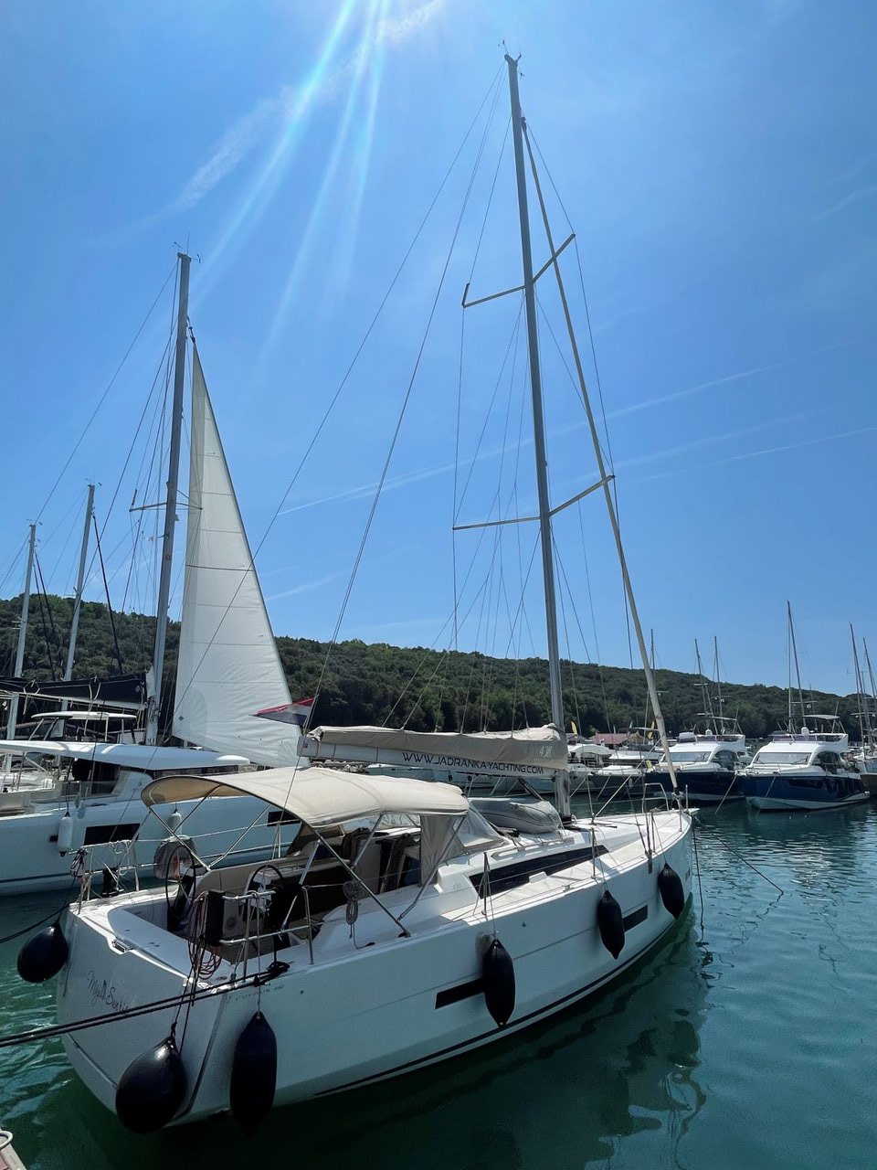 Photo #4 - Dufour 430 GL (Mojito Sunrise) in Pula - 34130