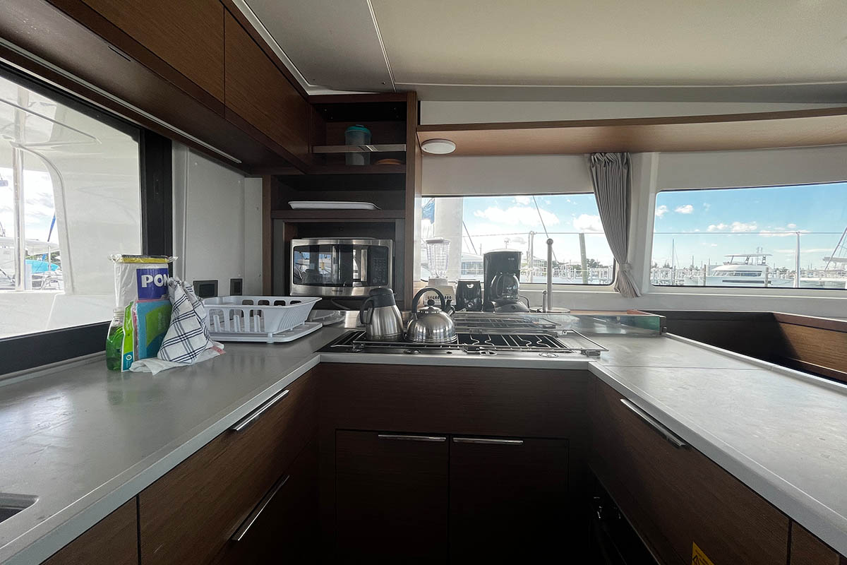 Photo #12 - Lagoon 46 - 4 + 2 cab. (Chips All In) in Nanny Cay - 34137