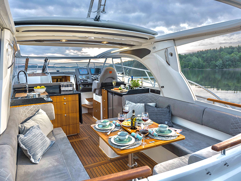 Photo #6 - Marex 360 Cabriolet Cruiser (True North) in Sibenik - 34141