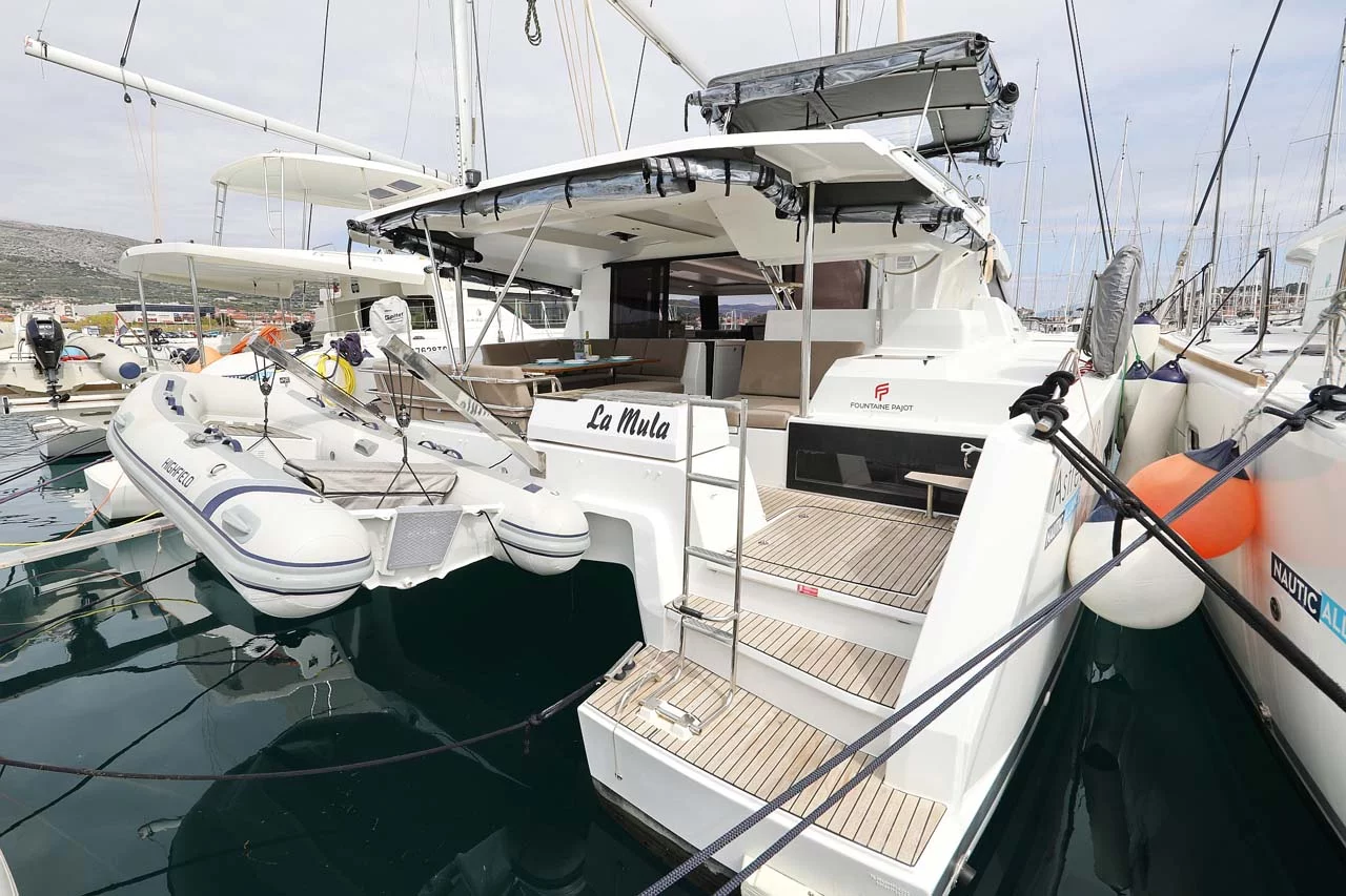 Fountaine Pajot Astrea 42 - 4 + 2 cab. (La Mula)  - 2