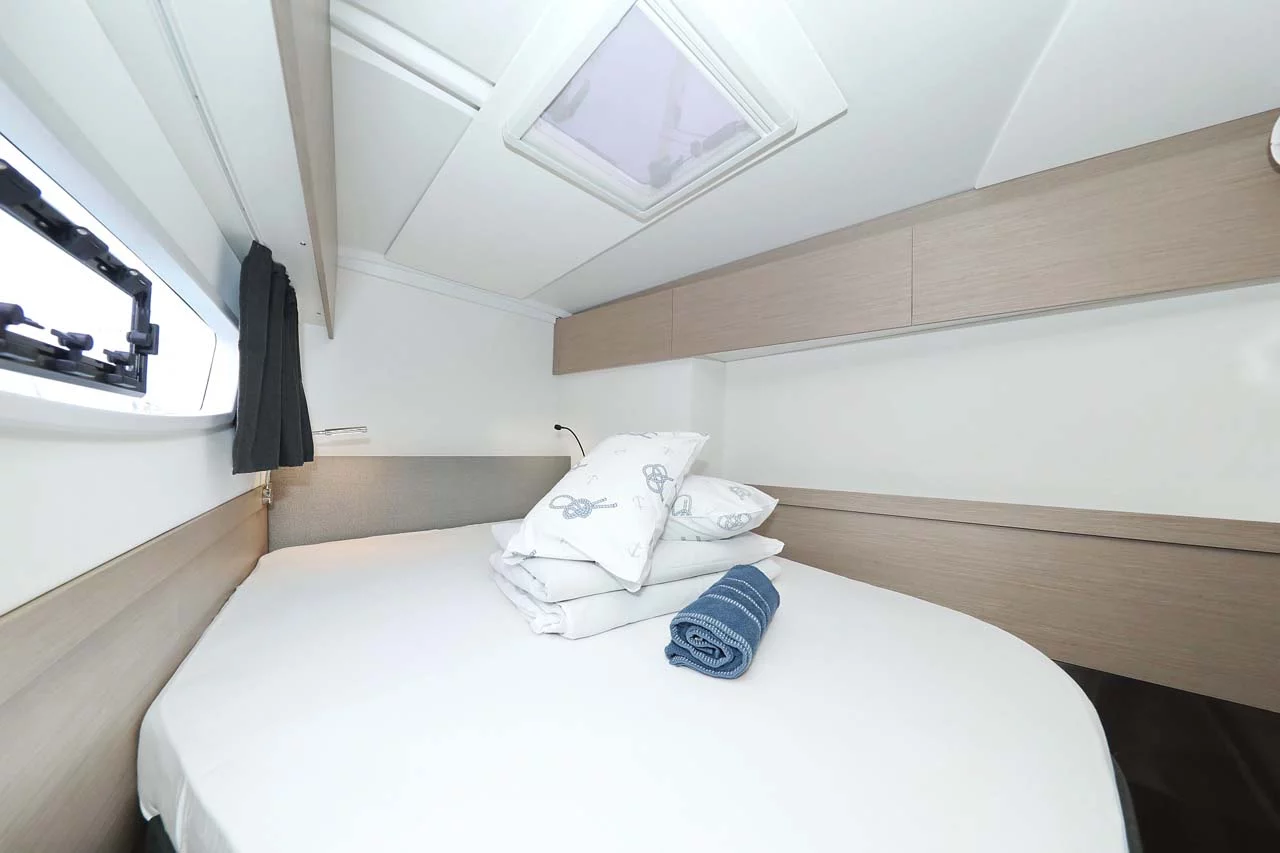 Fountaine Pajot Astrea 42 - 4 + 2 cab. (La Mula)  - 24
