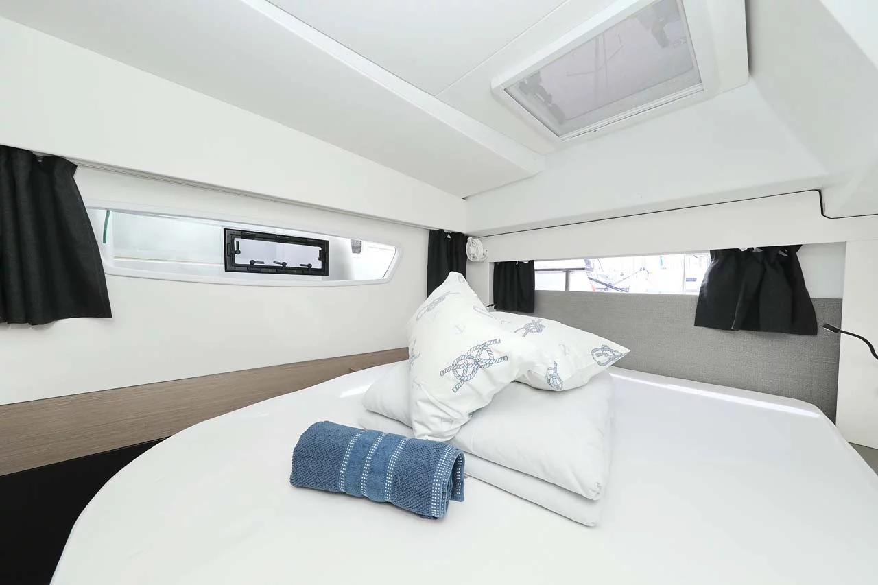 Fountaine Pajot Astrea 42 - 4 + 2 cab. (La Mula)  - 28