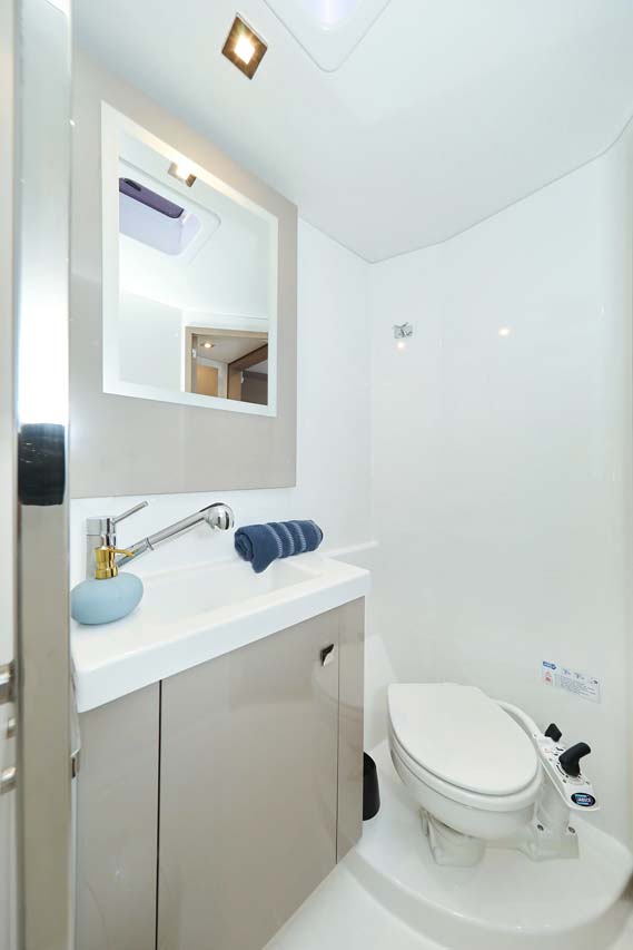 Photo #32 - Fountaine Pajot Astrea 42 - 4 + 2 cab. (La Mula) in Trogir - 34164