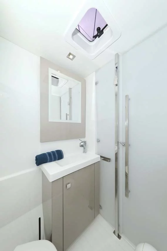 Fountaine Pajot Astrea 42 - 4 + 2 cab. (La Mula)  - 34