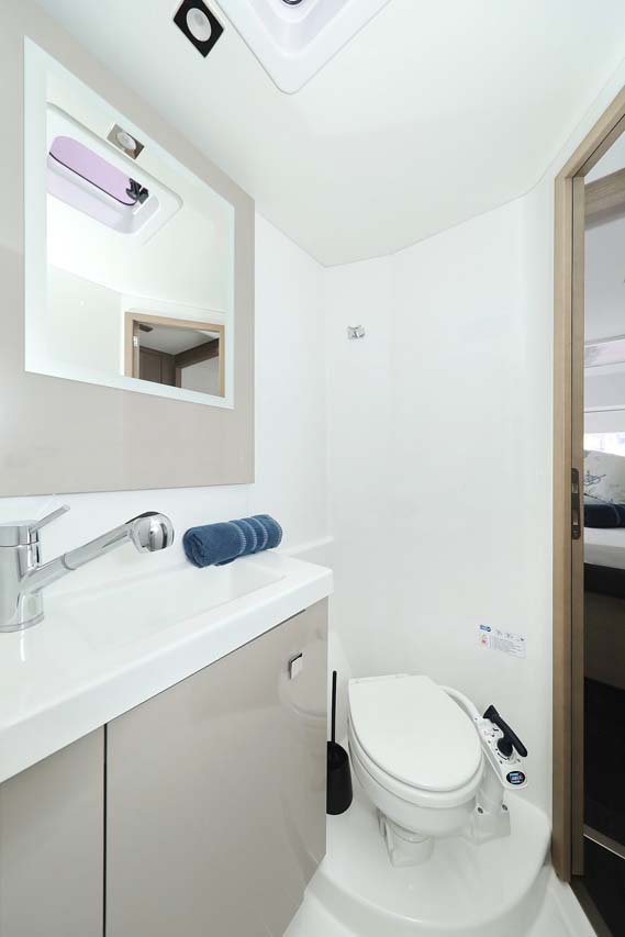 Photo #36 - Fountaine Pajot Astrea 42 - 4 + 2 cab. (La Mula) in Trogir - 34164