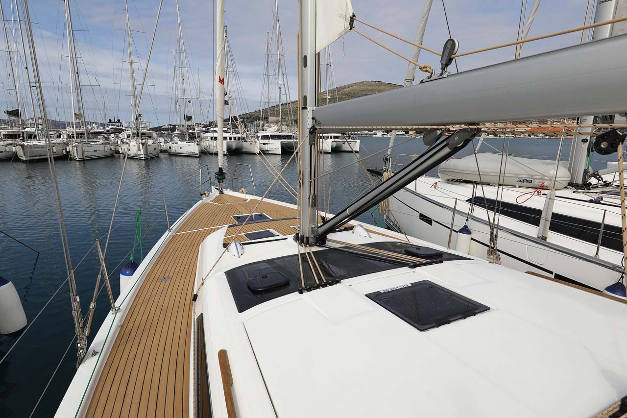 Photo #25 - Dufour 430 (Lucia 1) in Trogir - 34173