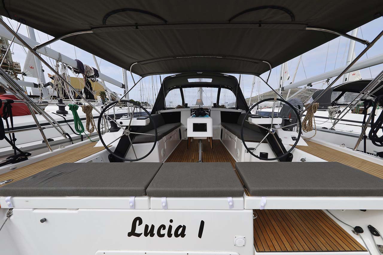 Photo #29 - Dufour 430 (Lucia 1) in Trogir - 34173