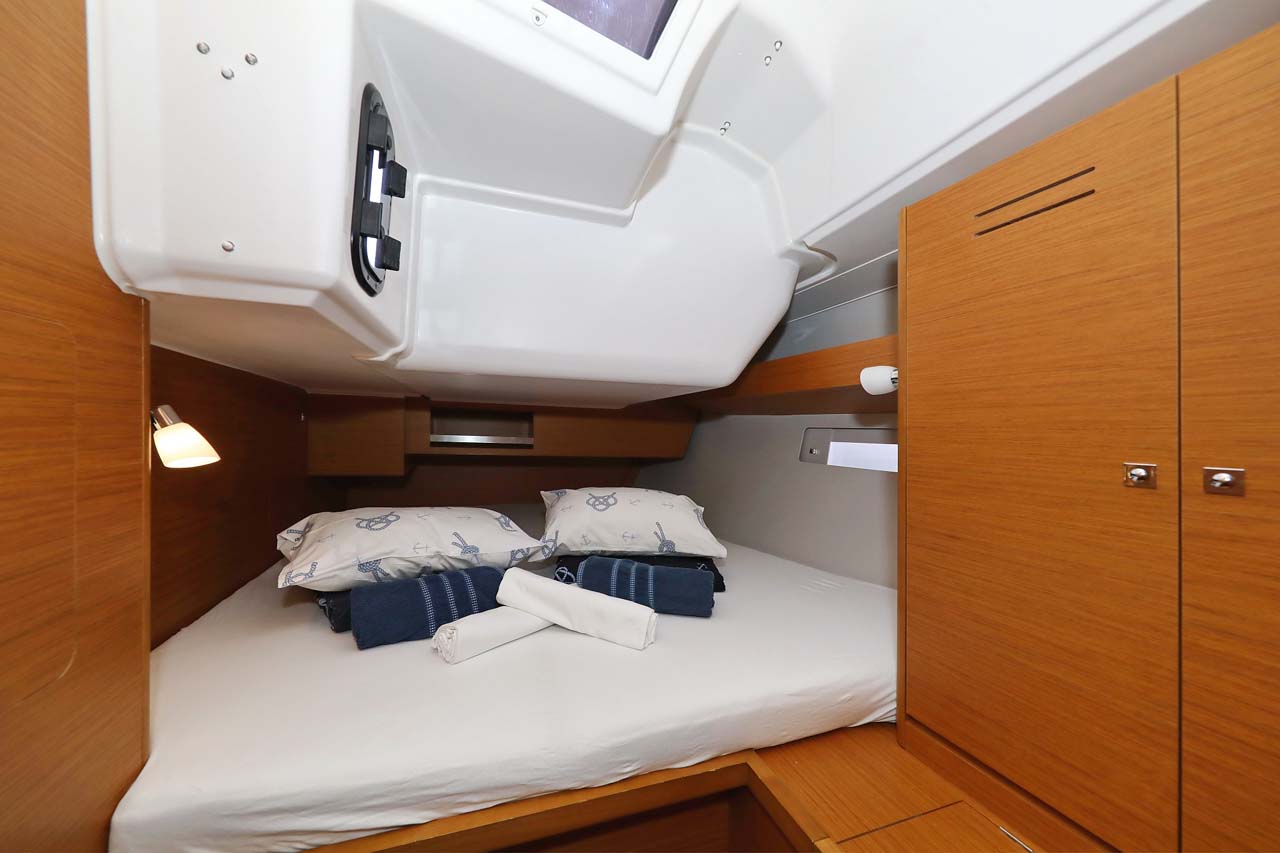Photo #17 - Dufour 430 (Lucia 1) in Trogir - 34173