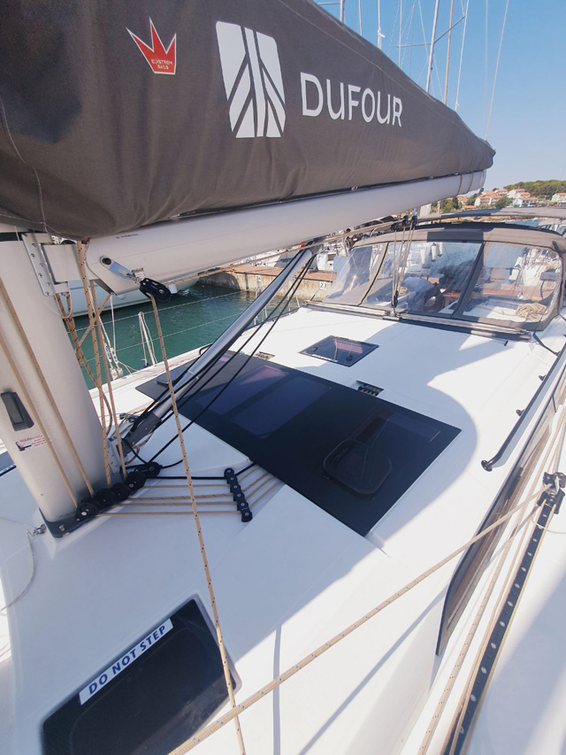 Photo #4 - Dufour 470 - 4 cab. (Sombra del Viento) en Trogir - 34177