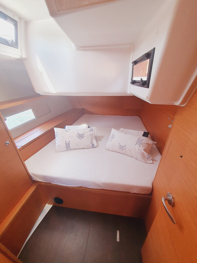 Photo #17 - Dufour 470 - 4 cab. (Sombra del Viento) en Trogir - 34177