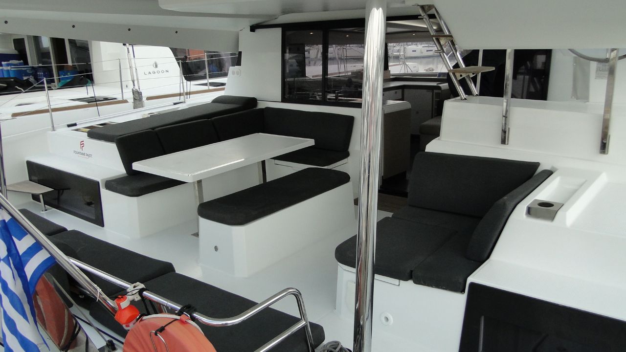 Photo #3 - Fountaine Pajot Elba 45 - 4 + 2 cab. (O'NEIRO) en Athènes - 34178