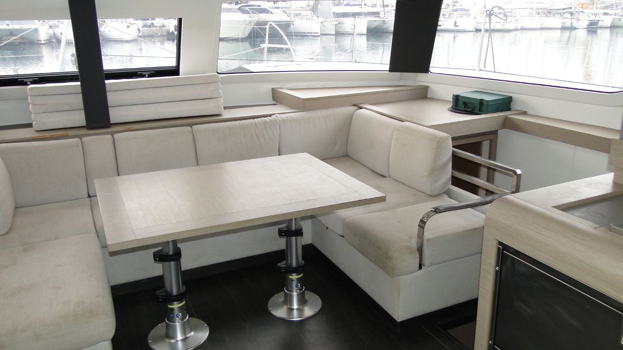 Photo #6 - Fountaine Pajot Elba 45 - 4 + 2 cab. (O'NEIRO) en Athènes - 34178