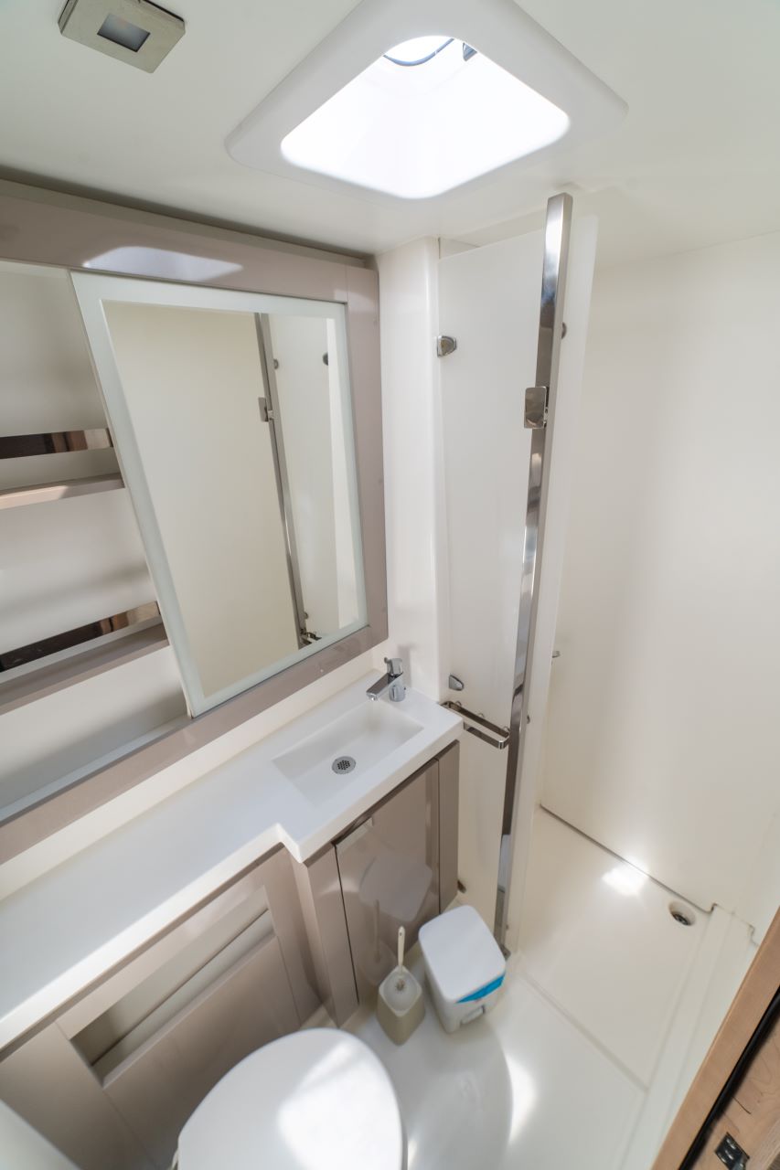 Photo #12 - Fountaine Pajot Elba 45 - 4 + 2 cab. (O'NEIRO) en Athènes - 34178