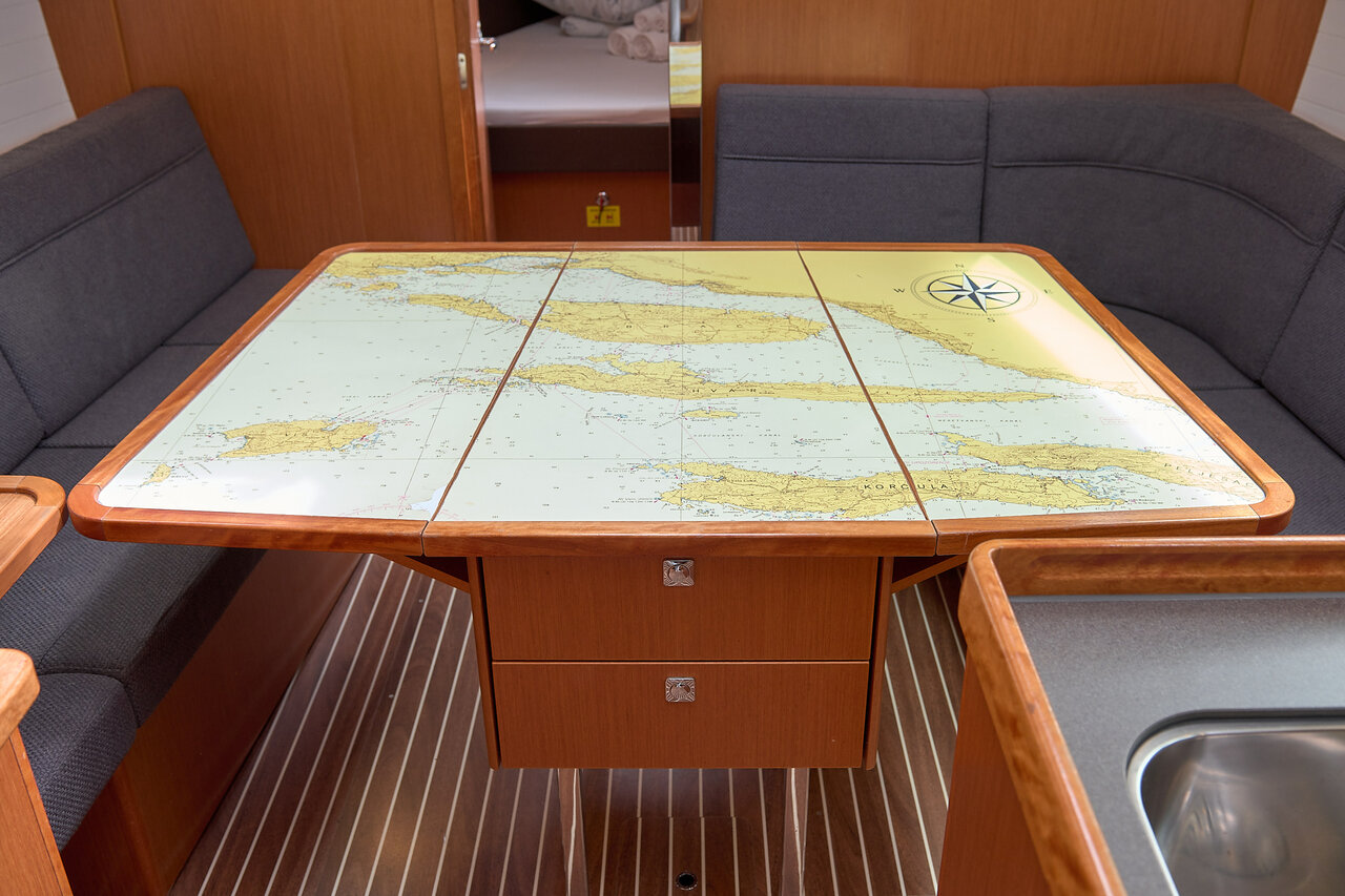 Photo #19 - Bavaria Cruiser 37 - 3 cab. (Toni) in Trogir - 34185