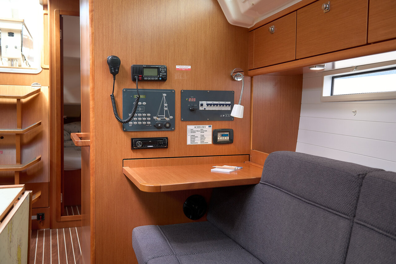 Photo #24 - Bavaria Cruiser 37 - 3 cab. (Toni) in Trogir - 34185