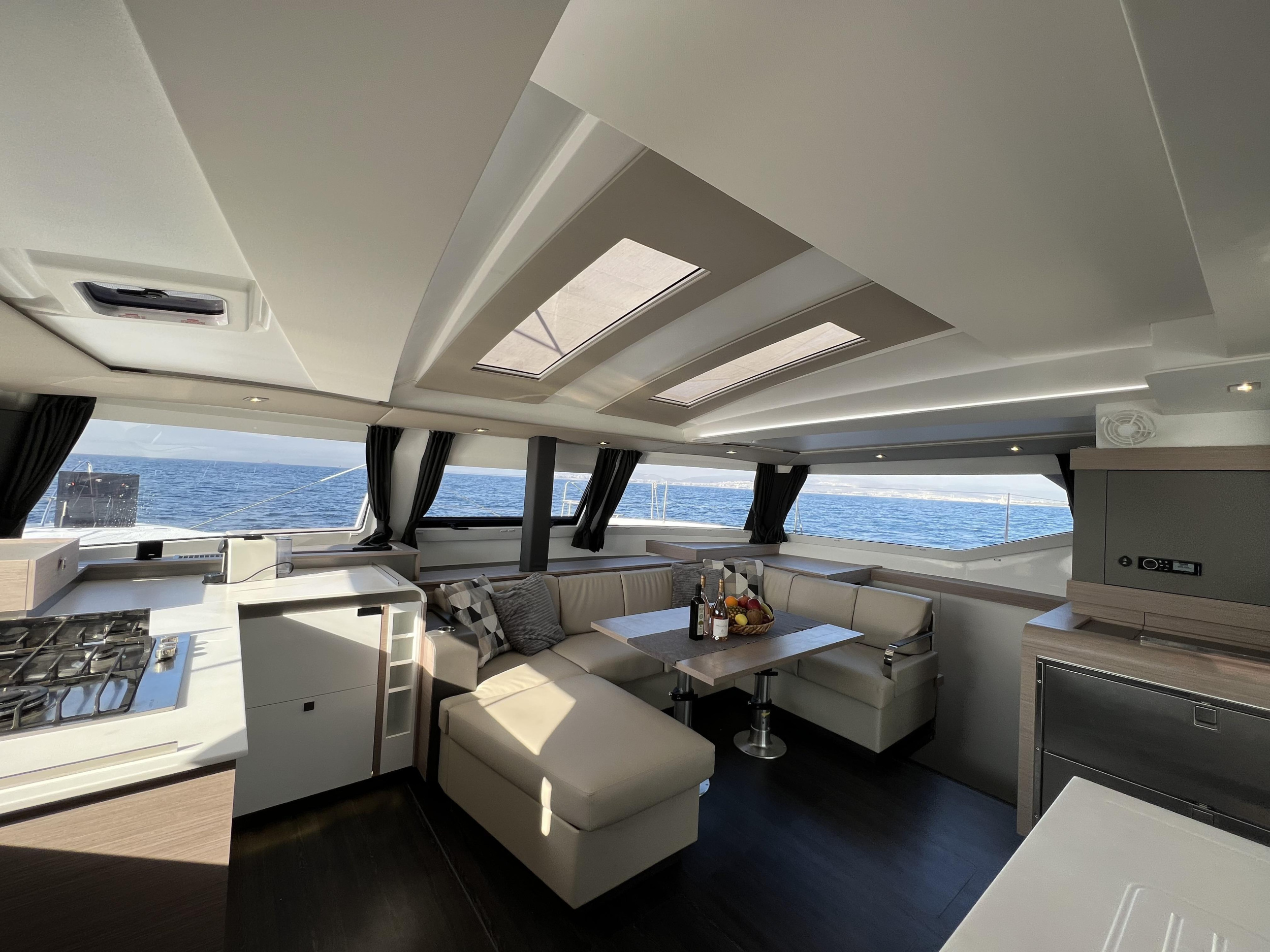Photo #16 - Fountaine Pajot Elba 45 - 5 cab. (Sea Energy III) en Athènes - 34193