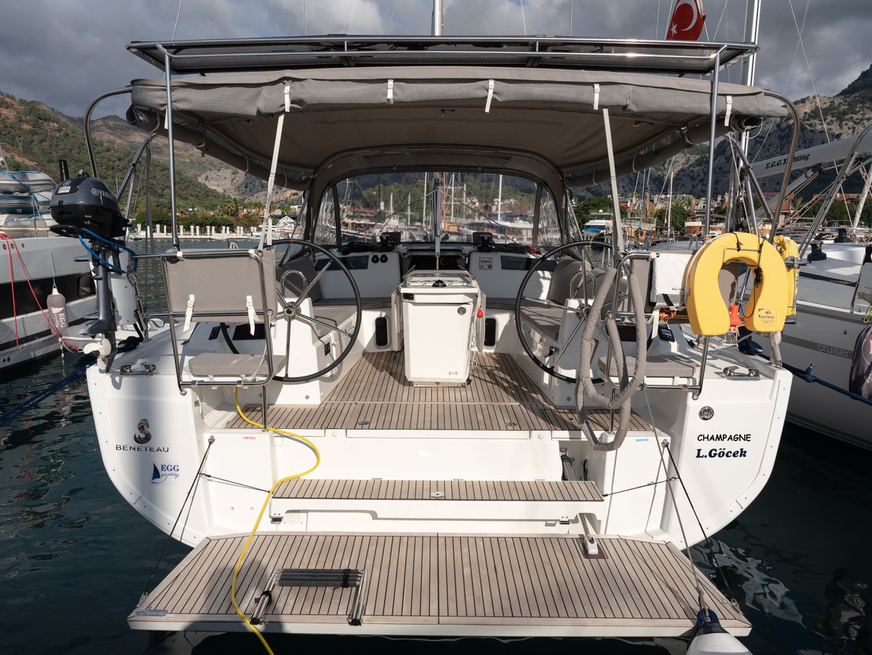 Photo #4 - Oceanis 40.1 - 3 cab. (Champagne) in Gocek - 34194