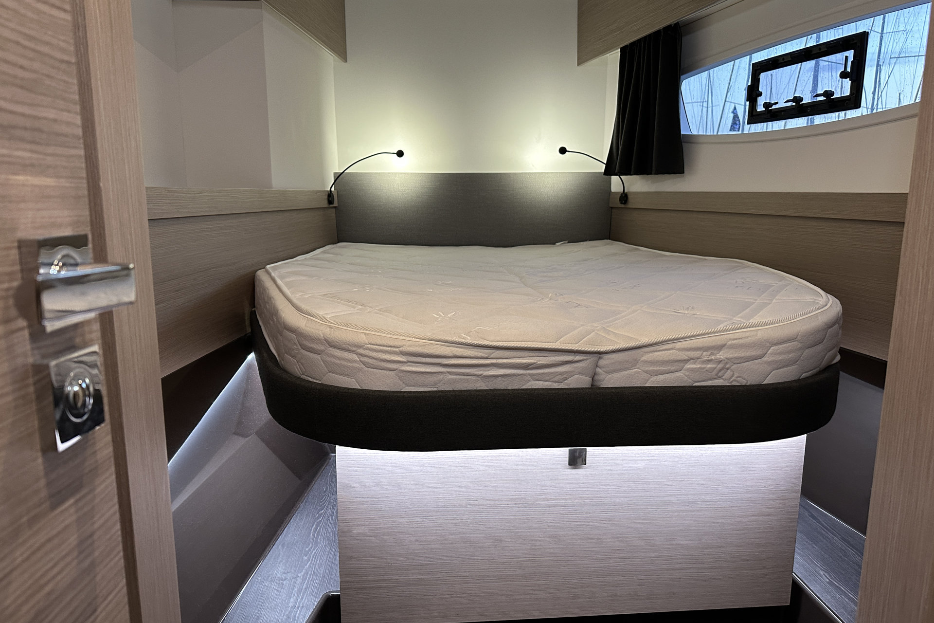 Photo #19 - Fountaine Pajot Astrea 42 (Arisa) en Rogoznica - 34211