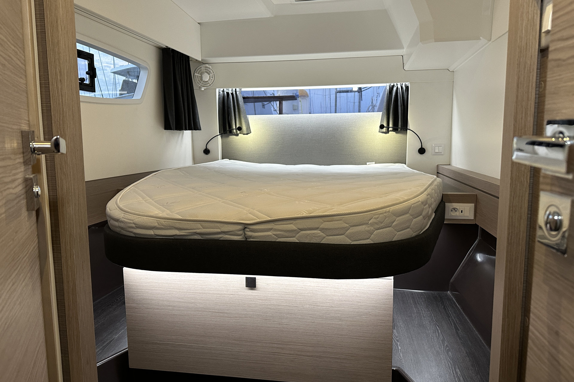 Photo #20 - Fountaine Pajot Astrea 42 (Arisa) en Rogoznica - 34211