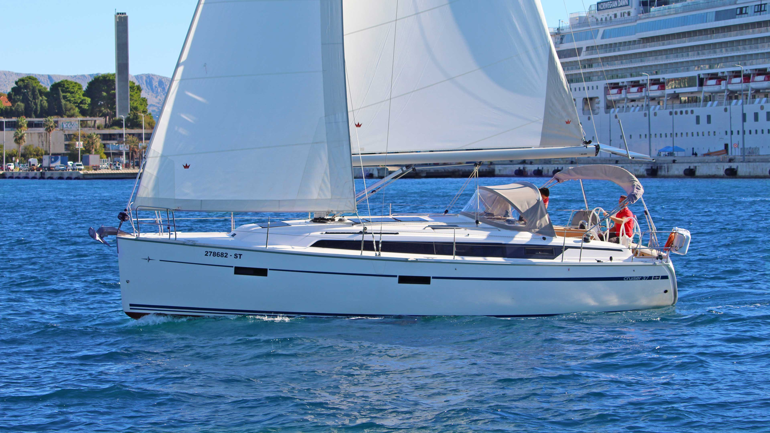 Photo #5 - Bavaria Cruiser 37 - 3 cab. (Evala) en Split - 34228