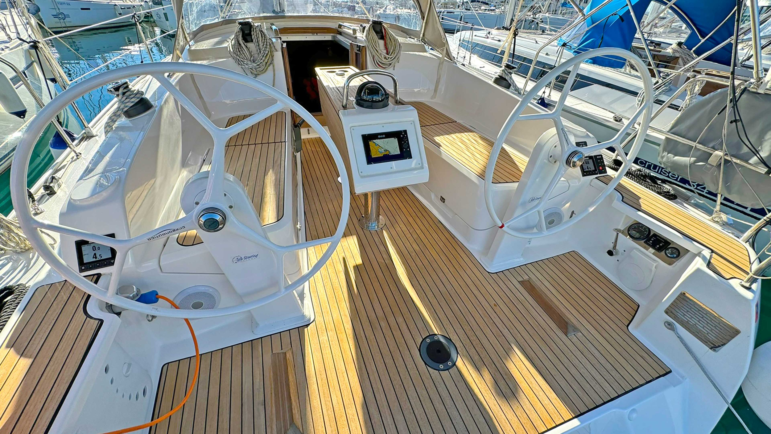 Photo #10 - Bavaria Cruiser 37 - 3 cab. (Evala) en Split - 34228