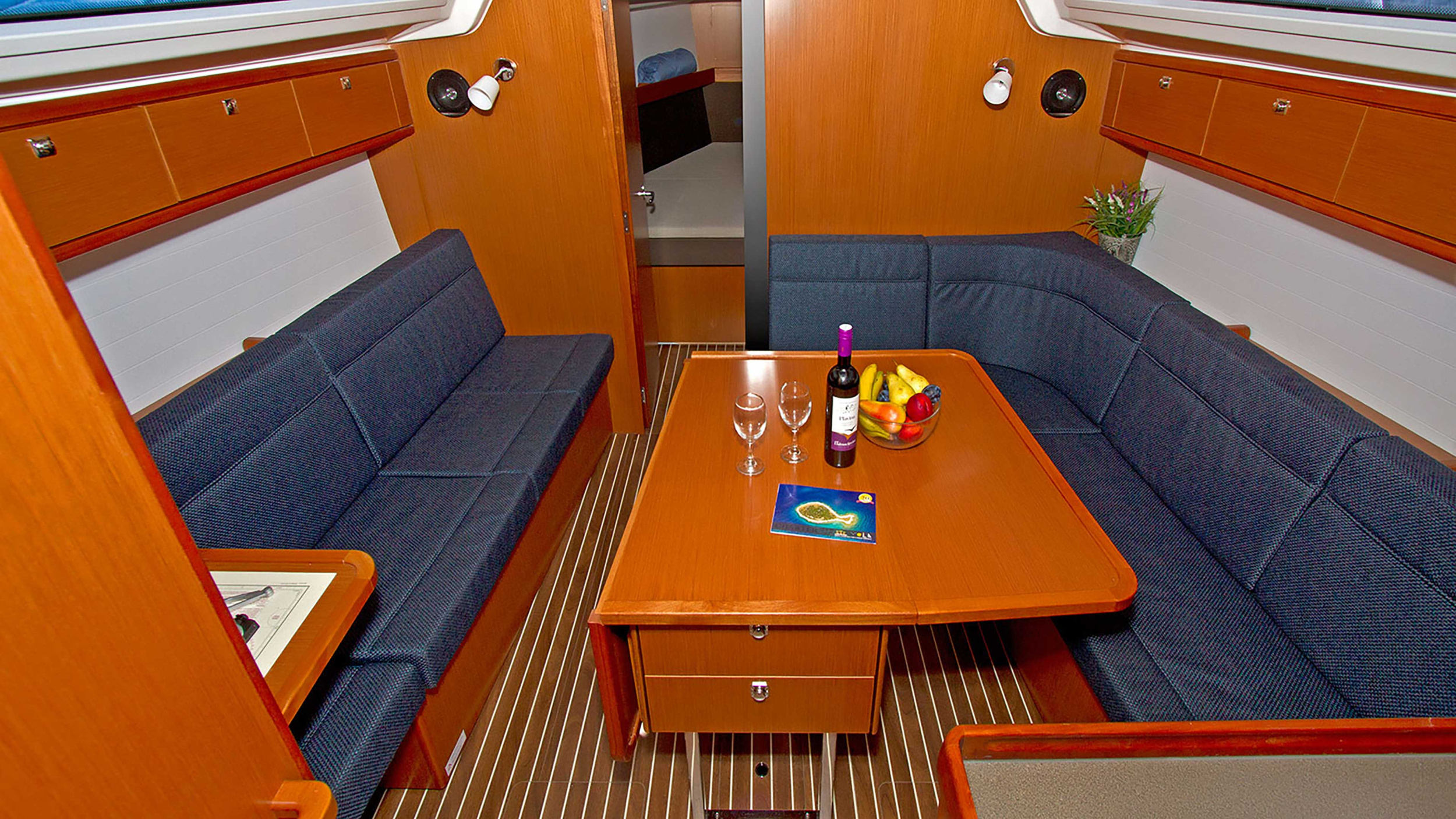 Photo #12 - Bavaria Cruiser 37 - 3 cab. (Evala) en Split - 34228