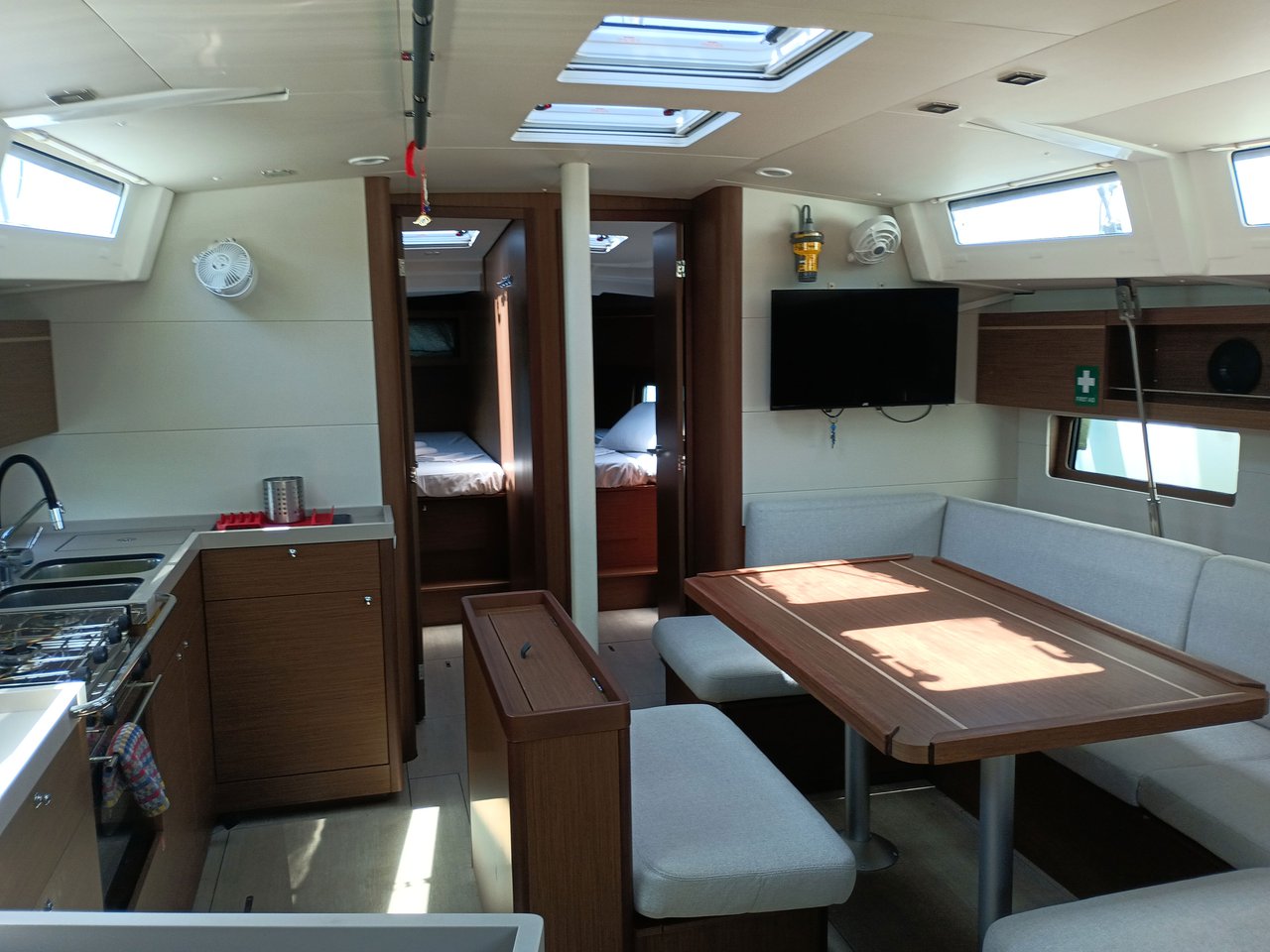 Photo #5 - Oceanis 46.1 (Zoe) in Volos - 34242