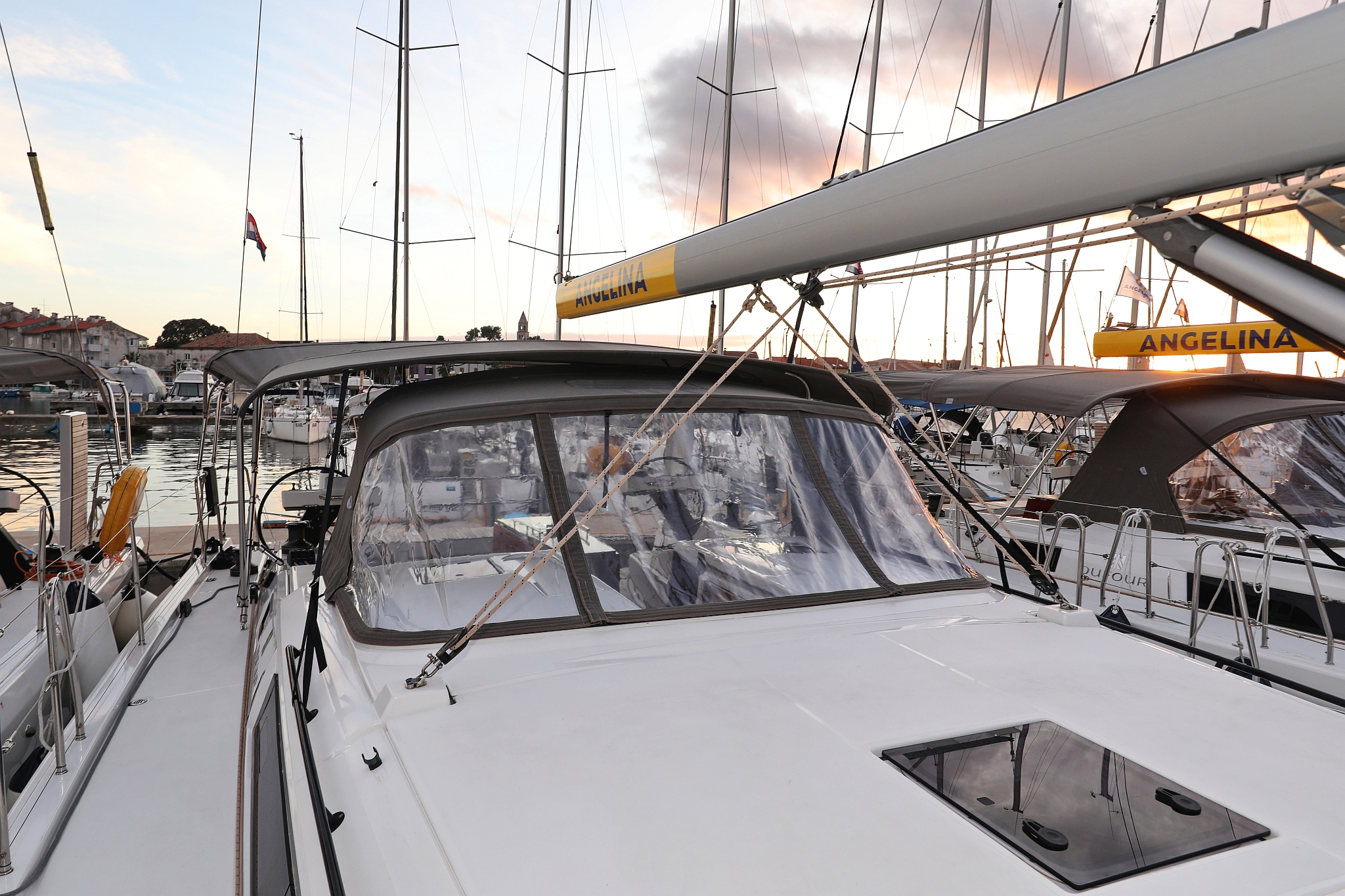 Photo #16 - Dufour 470 - 5 cab. (Chill Course) in Biograd - 34246