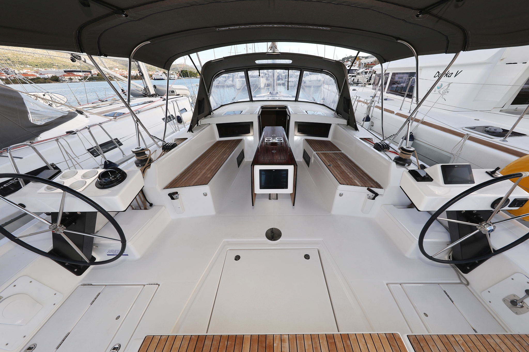 Photo #4 - Dufour 470 - 4 cab. (Luisa) in Trogir - 34247
