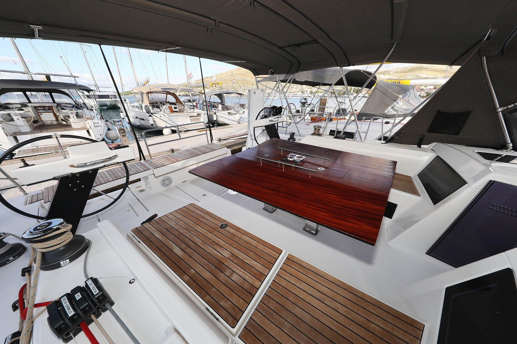 Photo #8 - Dufour 470 - 4 cab. (Luisa) in Trogir - 34247