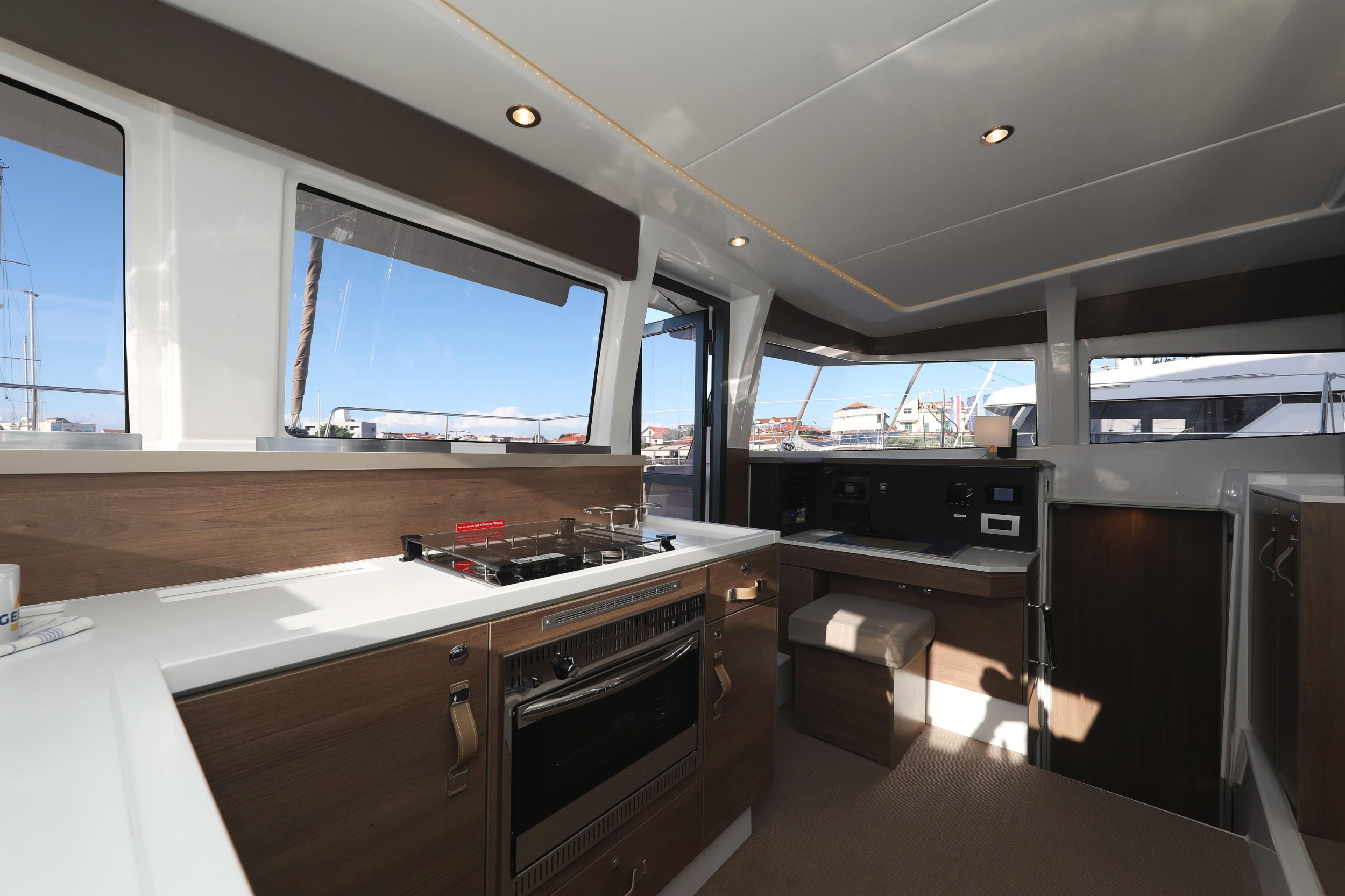 Photo #16 - Bali 4.2 - 4 + 1 cab. (Air Space) en Vodice - 34249