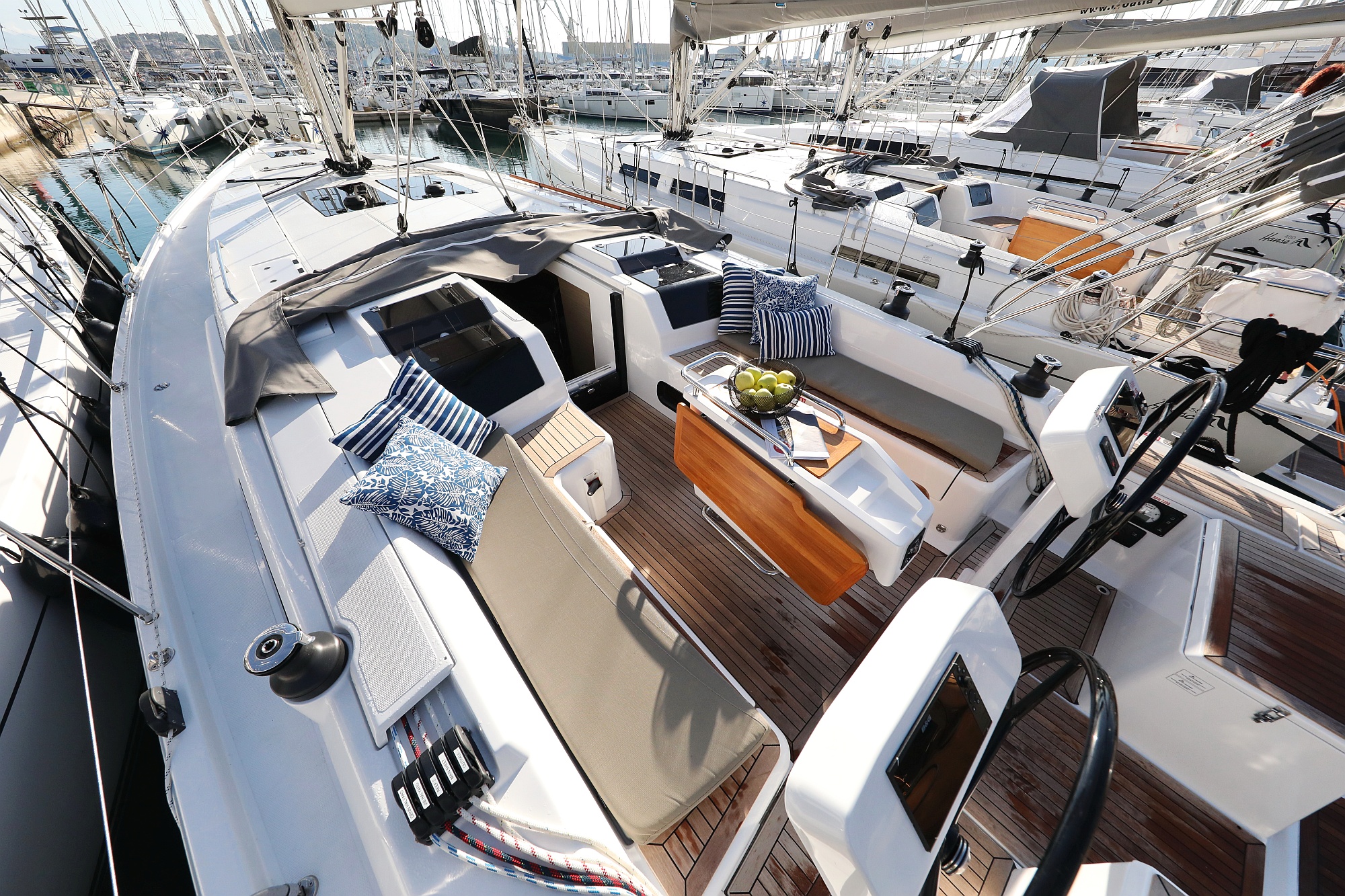 Photo #6 - Hanse 458 - 3 cab. (Magic Moments) in Trogir - 34274