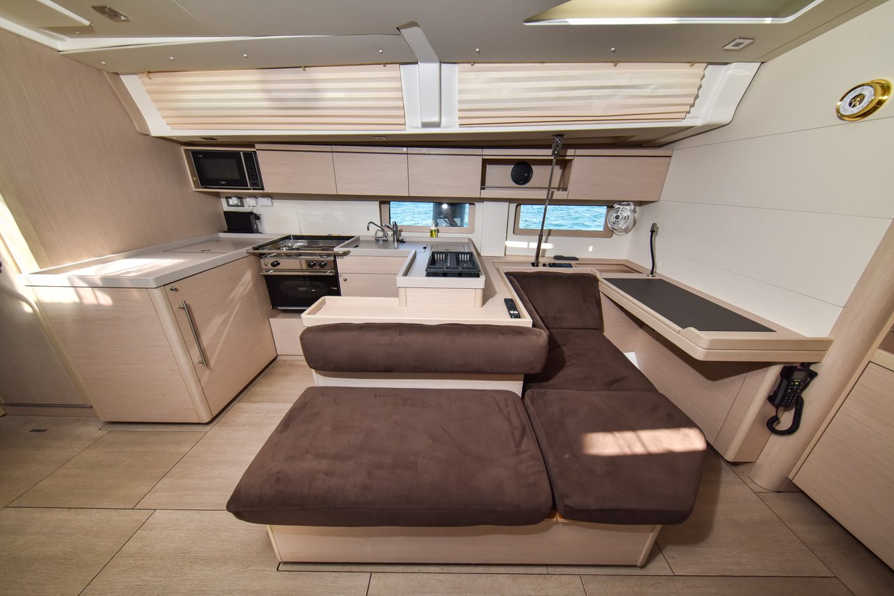 Photo #25 - Oceanis 51.1 OW - 3 cab (Dodo) en Sukosan - 34277
