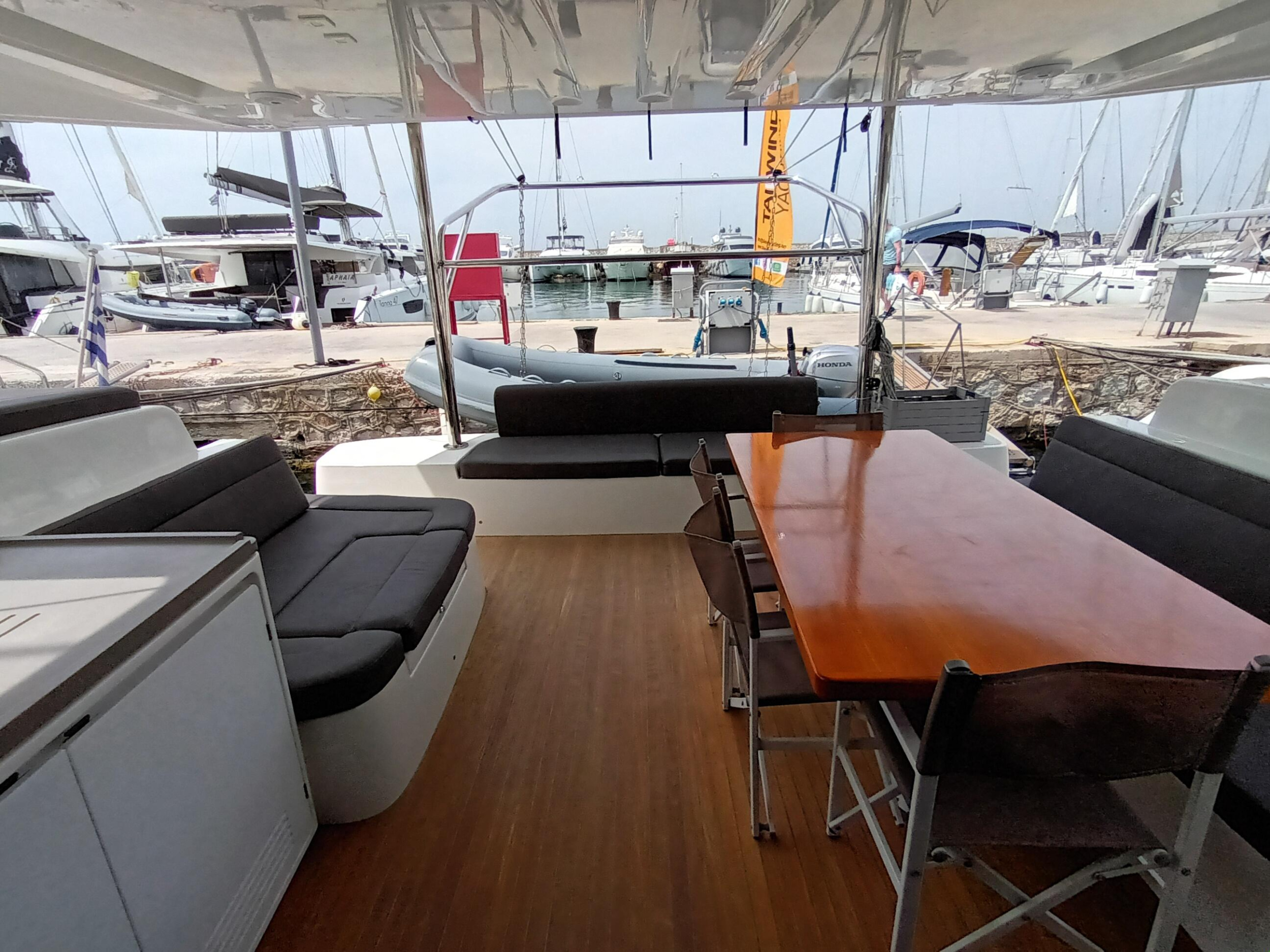 Photo #8 - Lagoon 50 - 6 + 2 cab. (Icarus) in Athens - 34288