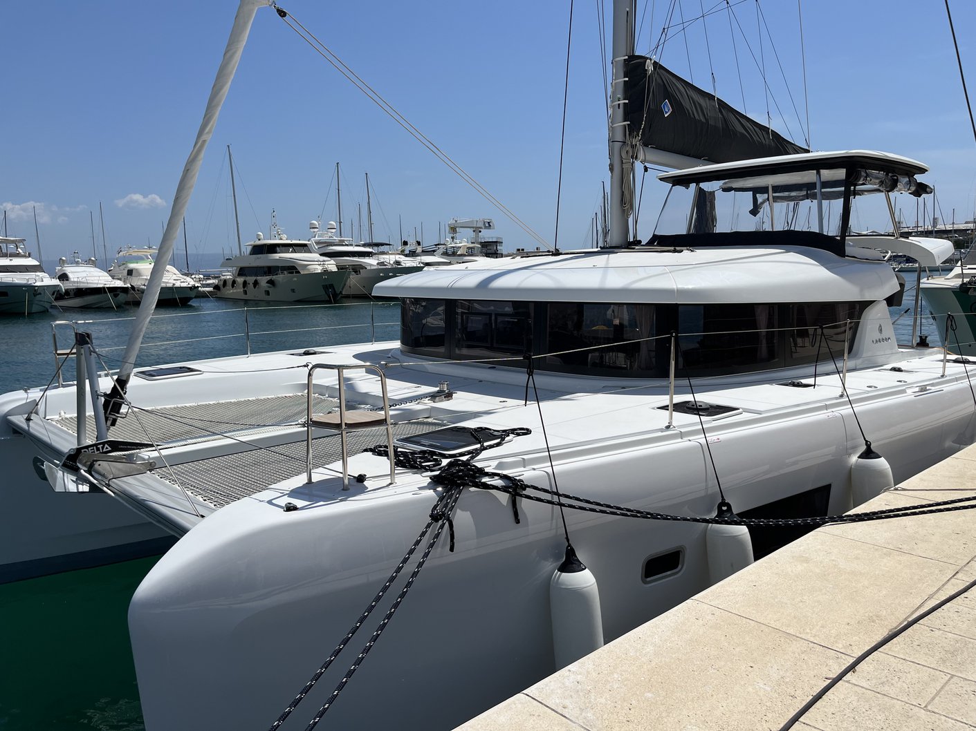 Photo #4 - Lagoon 42 - 4 + 2 cab. (Luminor) in Split - 34296