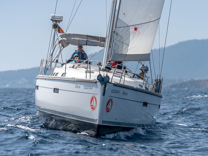 Photo #4 - Bavaria Cruiser 45 - 4 cab. (Alena) en Palma - 34298