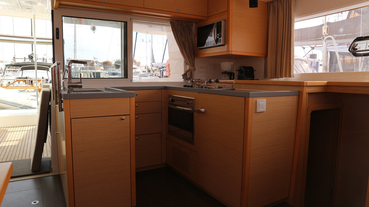 Photo #17 - Lagoon 450 - 4 + 2 cab. (Philea) en Palma - 34307