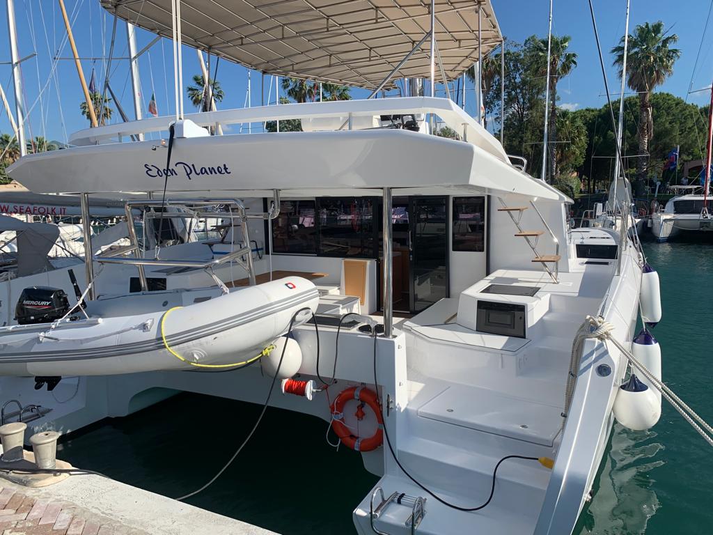 Photo #8 - Dufour 48 Catamaran - 5 + 1 cab. (Eden Planet) en Palermo - 34320