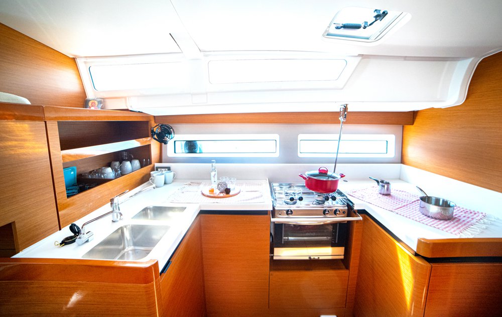 Photo #18 - Sun Odyssey 490 - 4 + 1 cab. (Porto Fino) in Athen - 34326