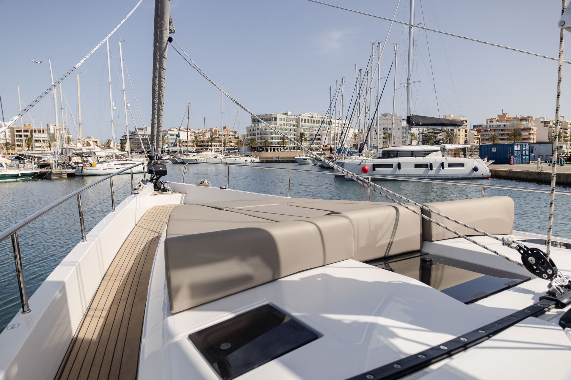Photo #4 - Moody 54 DS (Adventuro) in Palma - 34333