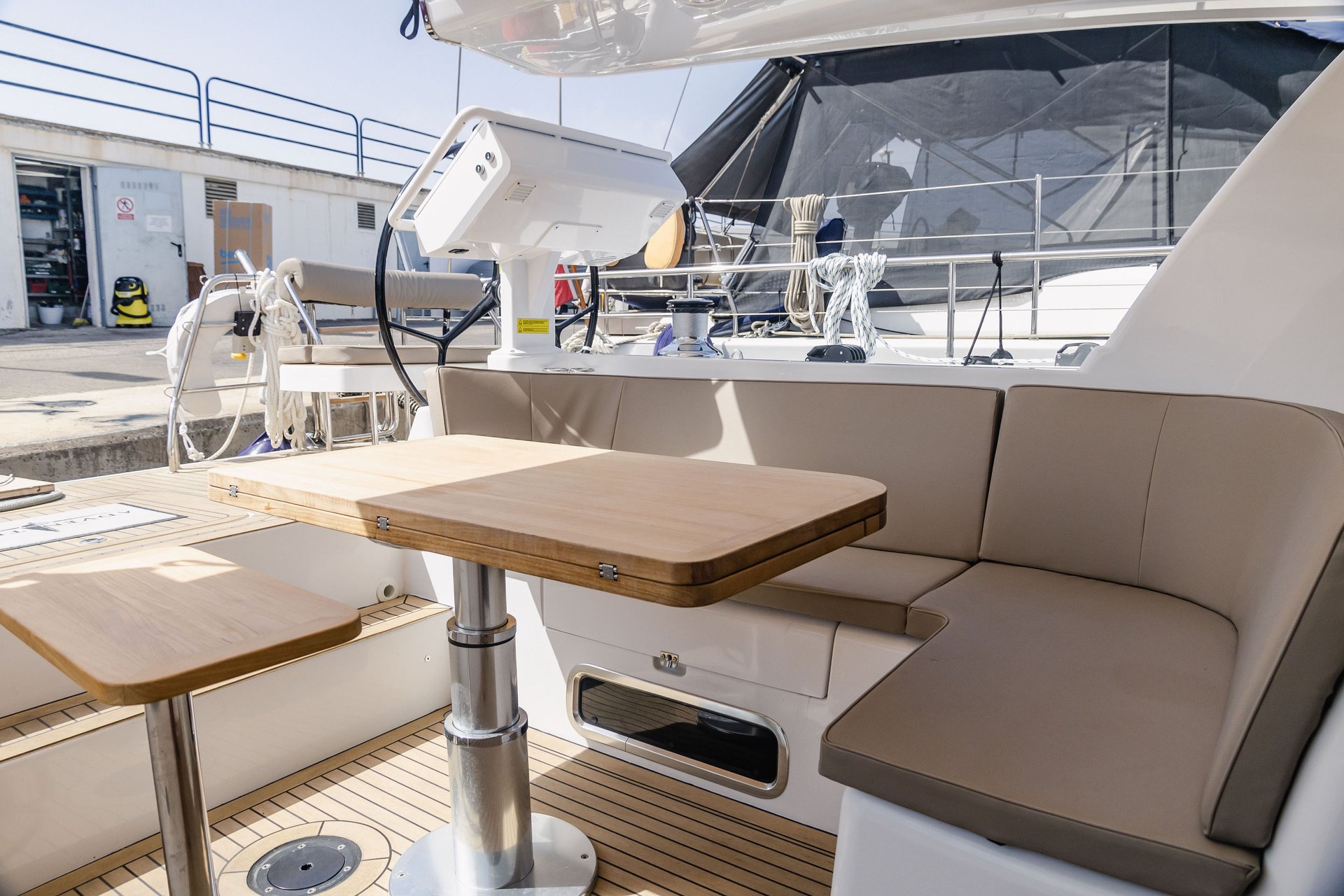 Photo #8 - Moody 54 DS (Adventuro) in Palma - 34333