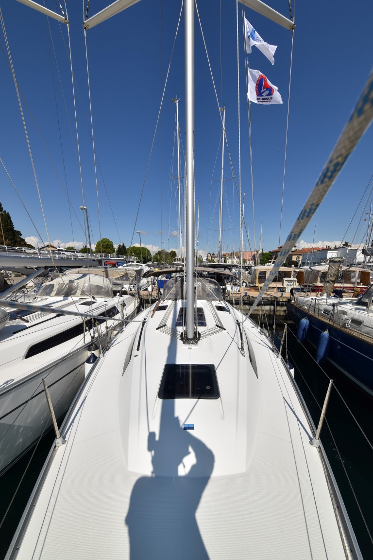 Photo #12 - Bavaria Cruiser 37 - 3 cab. (Viviana) in Zara - 34337