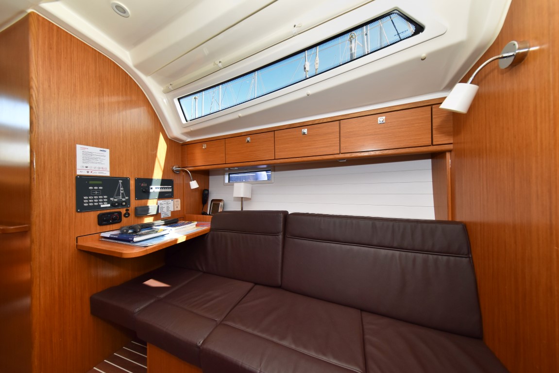 Photo #20 - Bavaria Cruiser 37 - 3 cab. (Viviana) in Zara - 34337