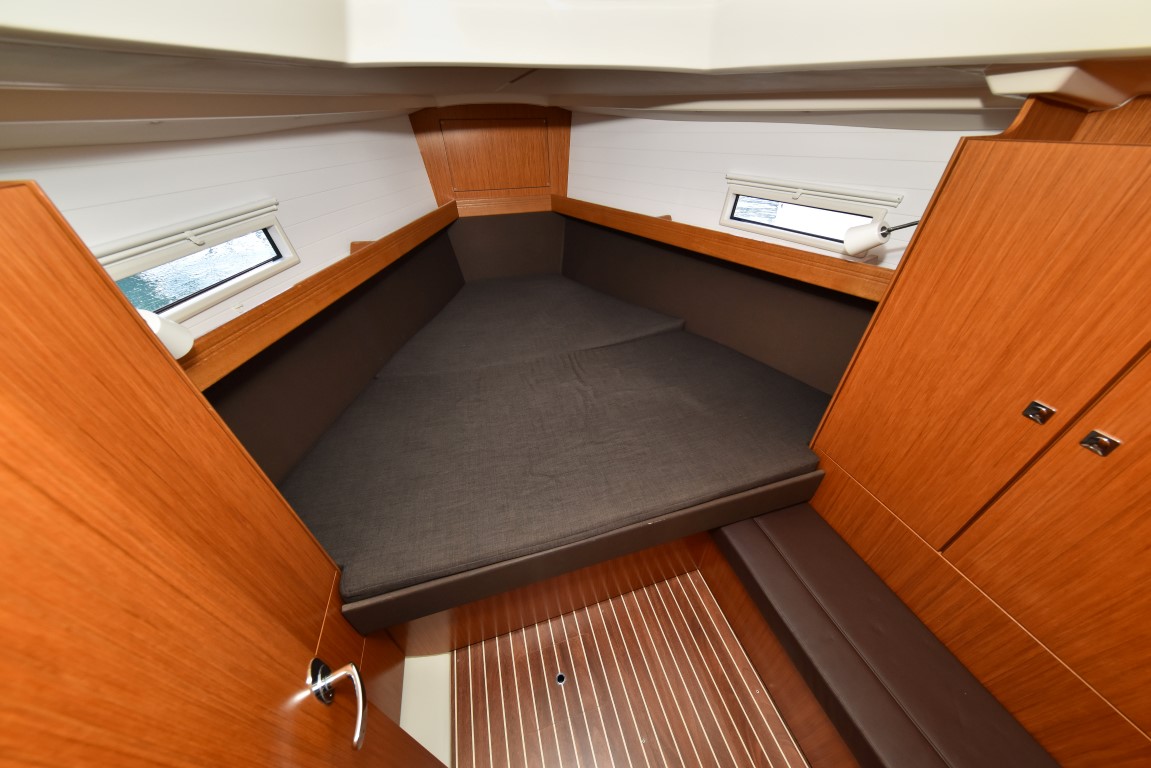 Photo #23 - Bavaria Cruiser 37 - 3 cab. (Viviana) in Zara - 34337