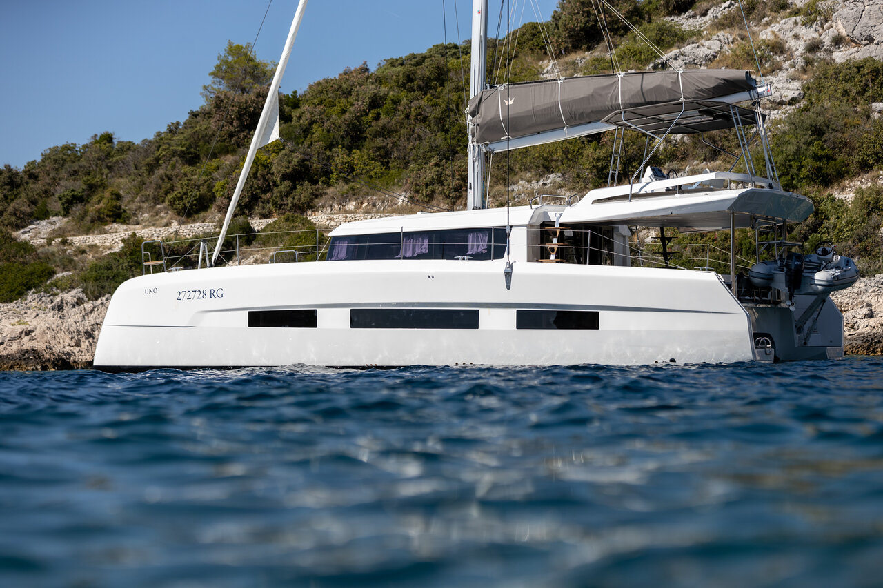 Photo #15 - Dufour 48 Catamaran - 5 + 1 cab. (Bahia Serena) en Primosten - 34344