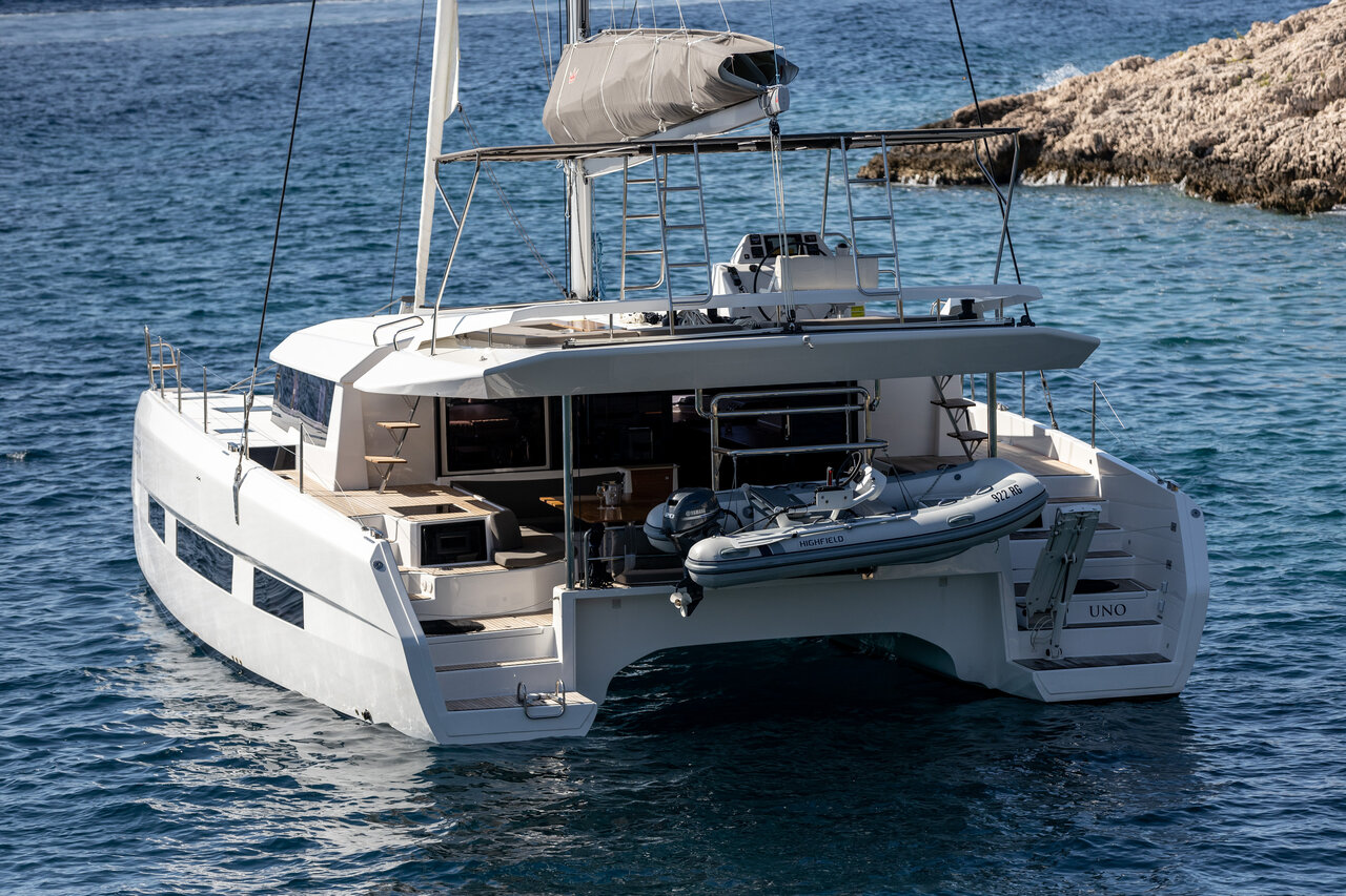 Photo #16 - Dufour 48 Catamaran - 5 + 1 cab. (Bahia Serena) en Primosten - 34344