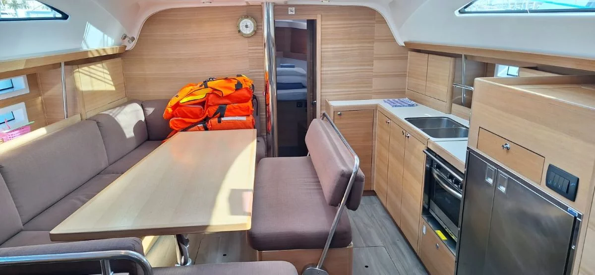 Elan Impression 45.1 (Flamingo)  - 3